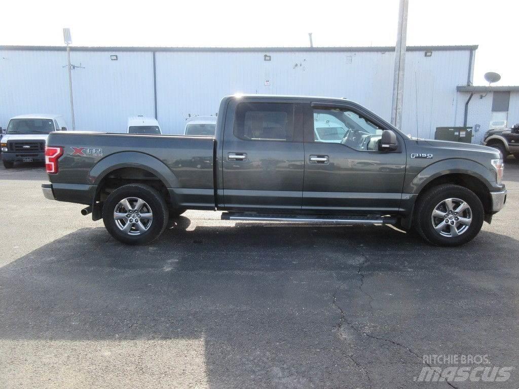 Ford F-150 Kis teherszállító/Platós kocsi