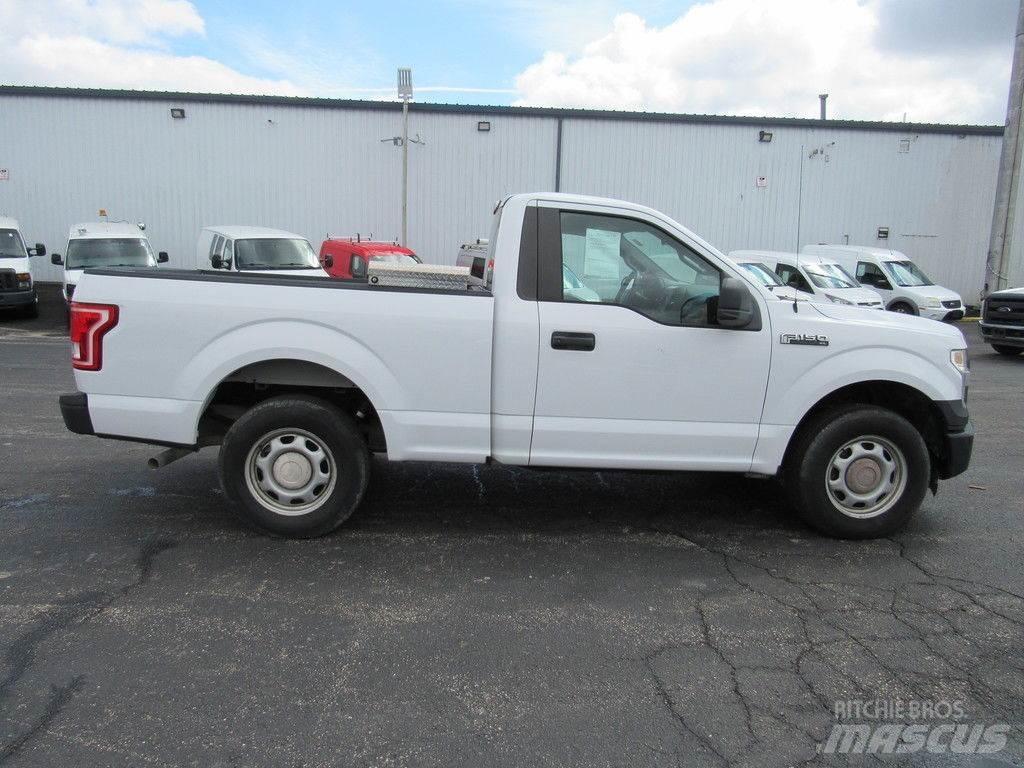 Ford F-150 Kis teherszállító/Platós kocsi