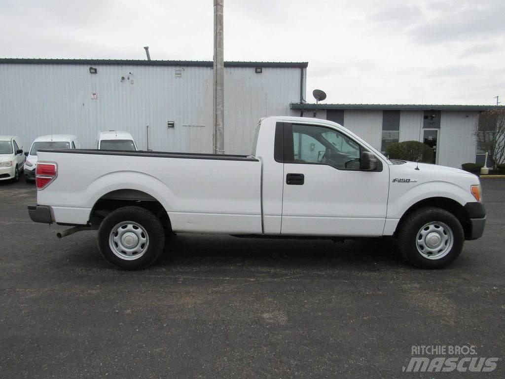 Ford F-150 Kis teherszállító/Platós kocsi