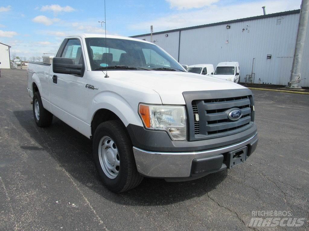Ford F-150 Kis teherszállító/Platós kocsi