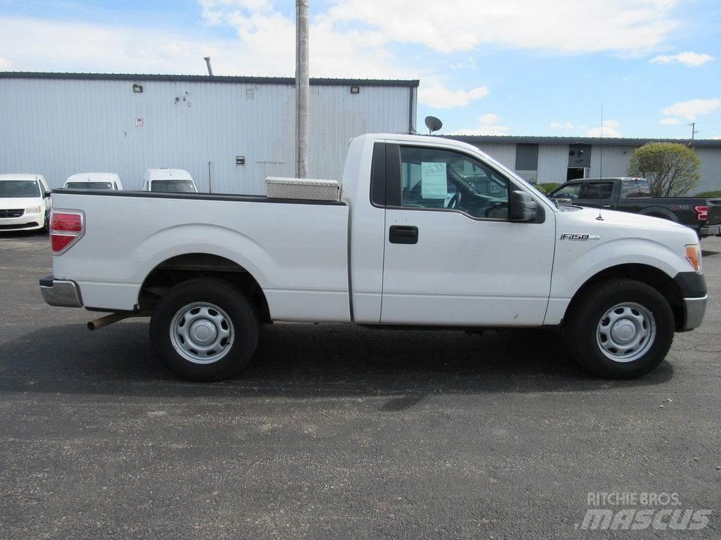Ford F-150 Kis teherszállító/Platós kocsi