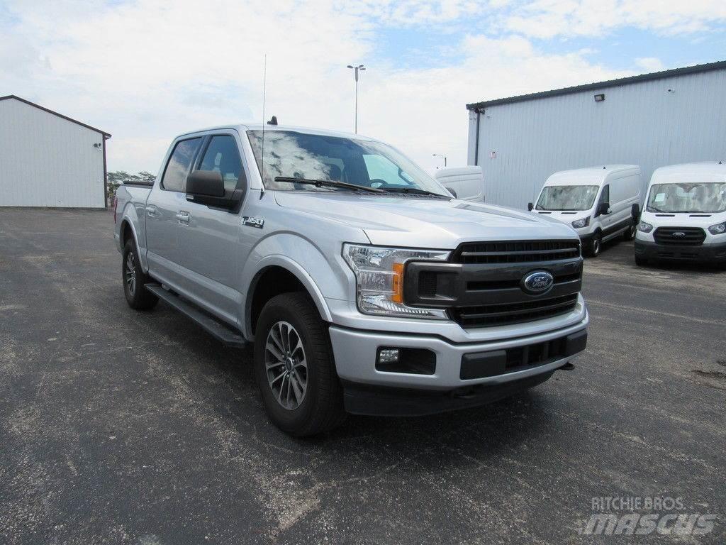 Ford F-150 Kis teherszállító/Platós kocsi