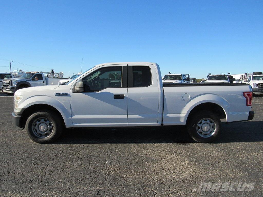 Ford F-150 Kis teherszállító/Platós kocsi