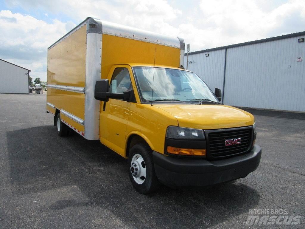 GMC Savana 3500 Dobozos teherautók