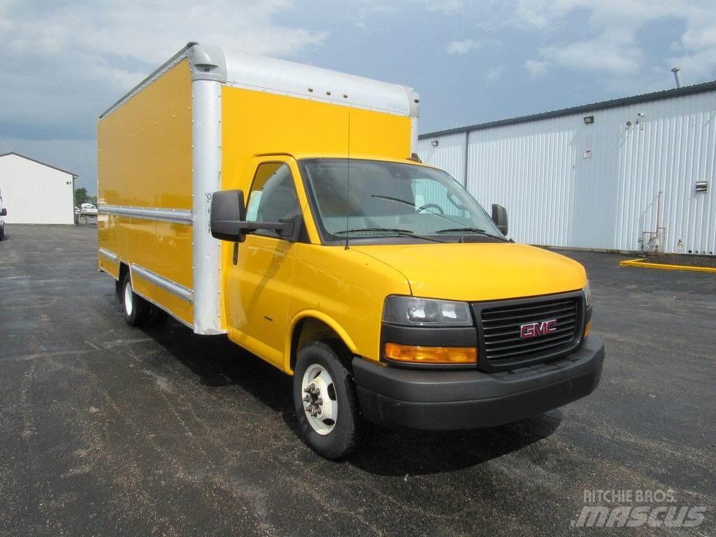 GMC Savana 3500 Dobozos teherautók