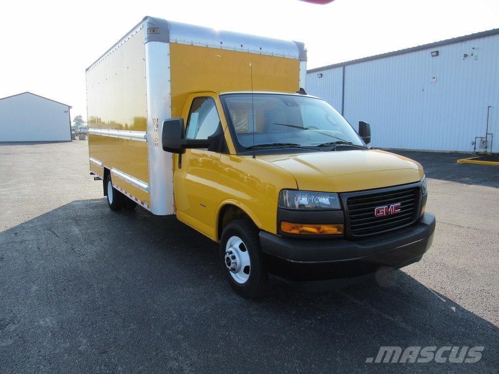 GMC Savana 3500 Dobozos teherautók