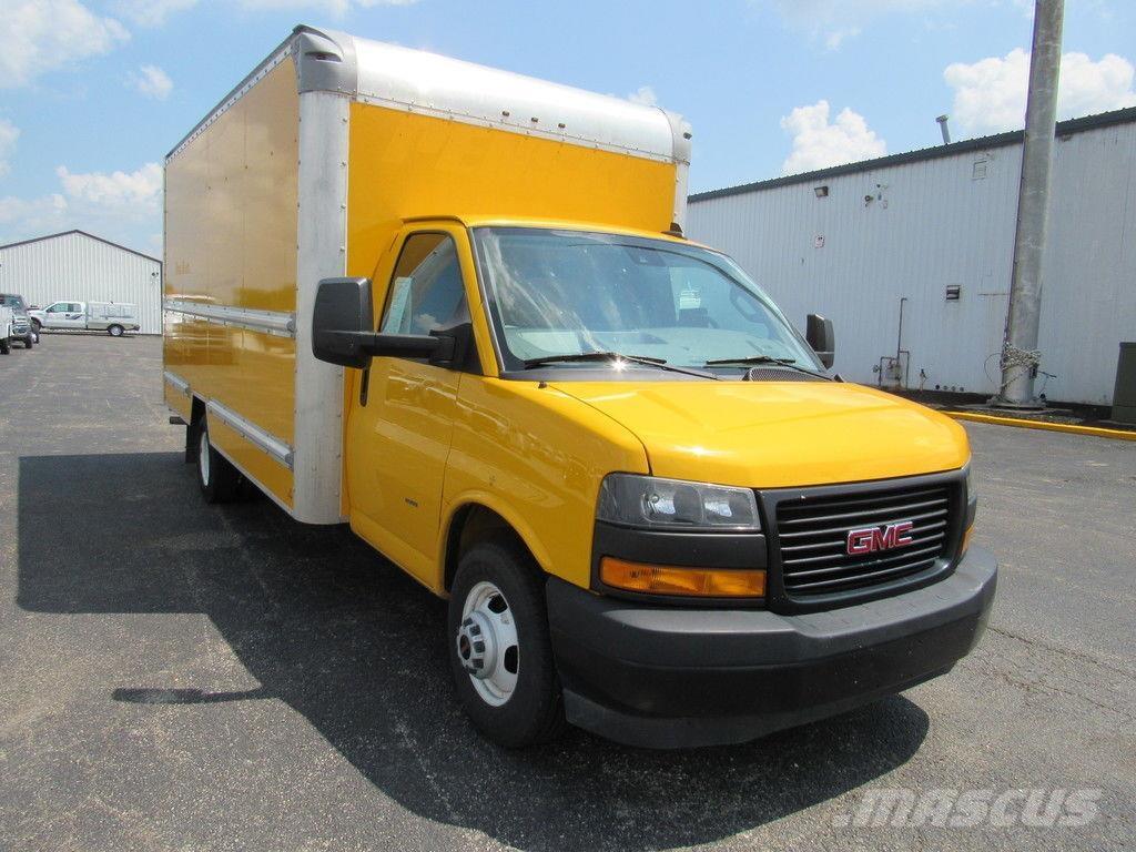 GMC Savana 3500 Dobozos teherautók