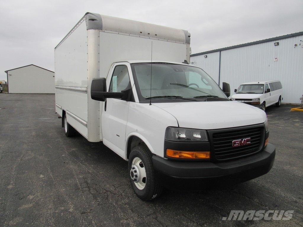 GMC Savana 3500 Dobozos teherautók