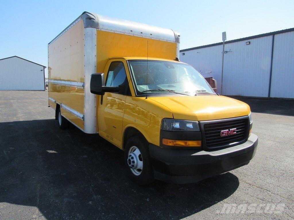 GMC Savana 3500 Dobozos teherautók