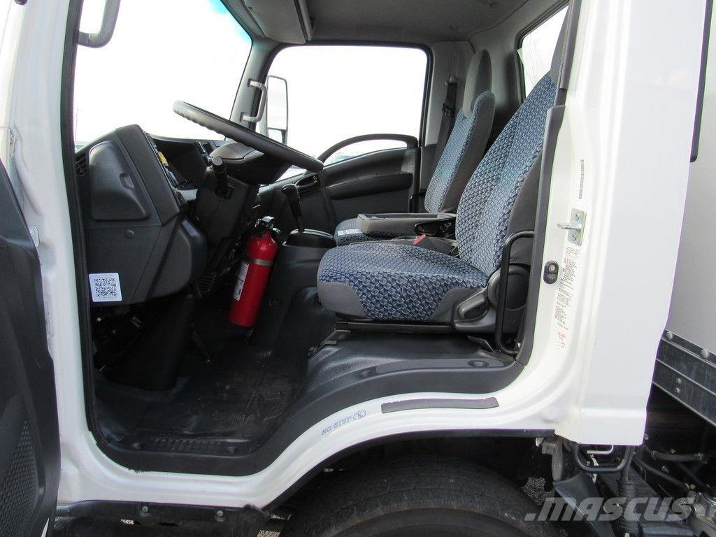 Isuzu NPR XD Dobozos teherautók