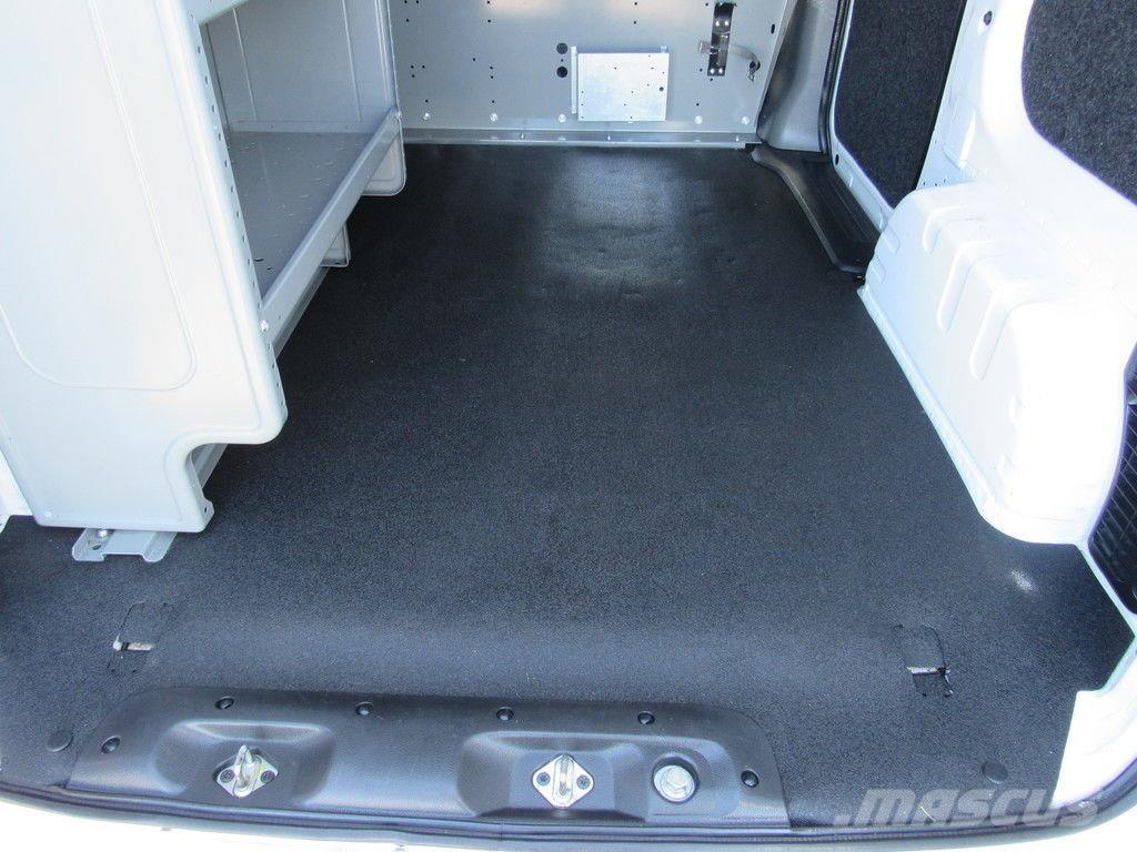 Nissan NV200 Transporterek