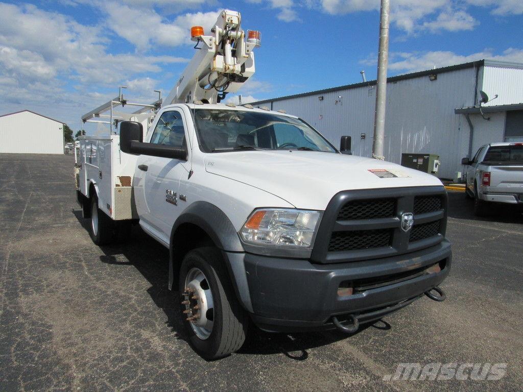 RAM 4500 Teherautóra szerelt emelők és állványok