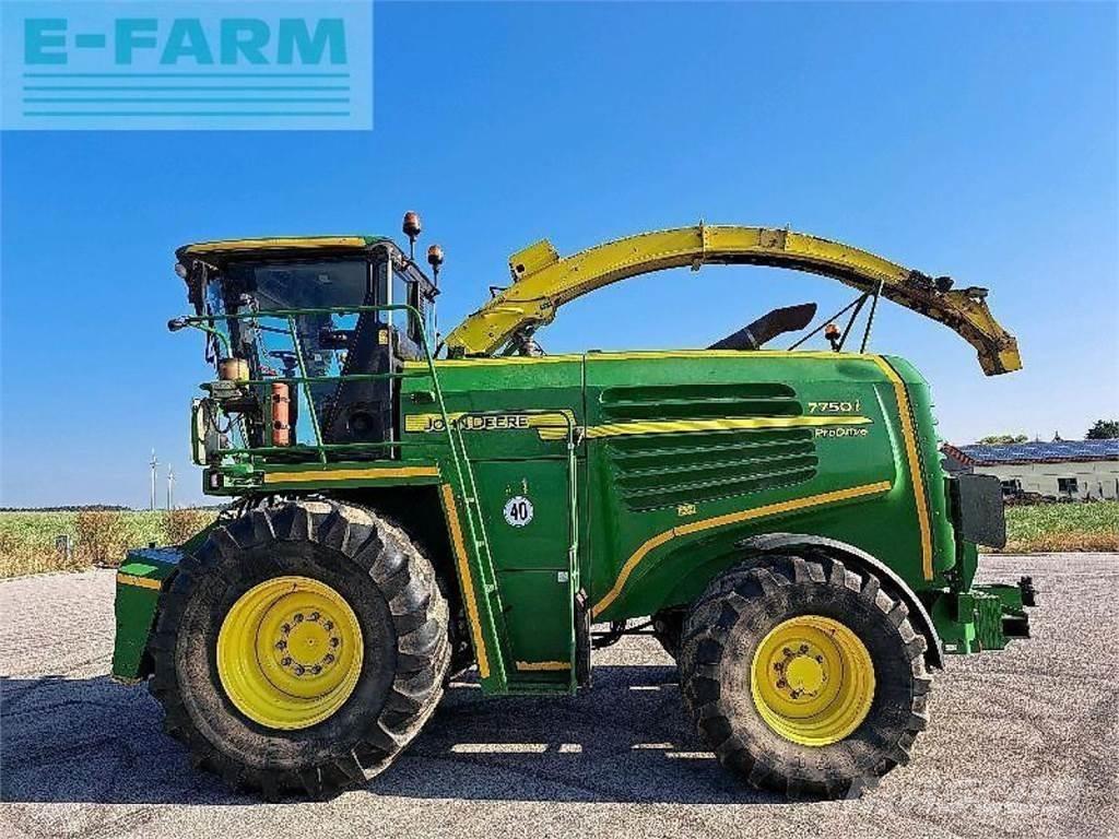 John Deere 7750 Önjáró szecskázók