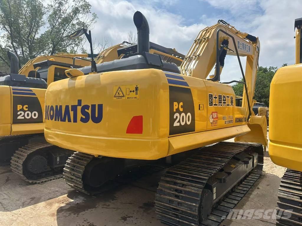 Komatsu PC 220-8 Lánctalpas kotrók