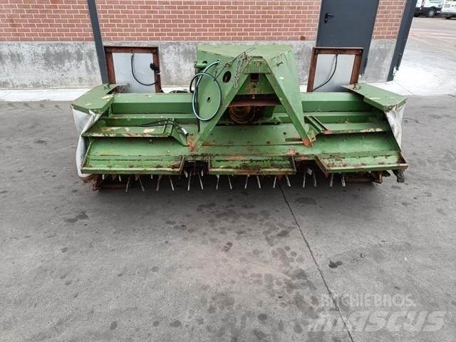 Kuhn CF280 Kaszák