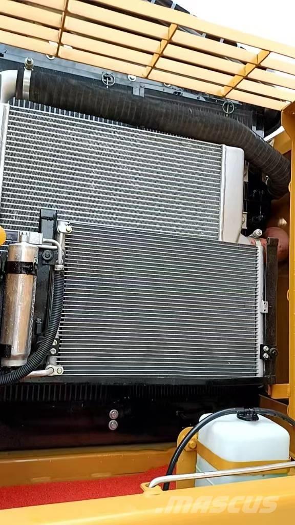 CAT 320DL Lánctalpas kotrók