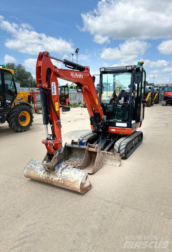 Kubota KX 027-4 Mini kotrók < 7t