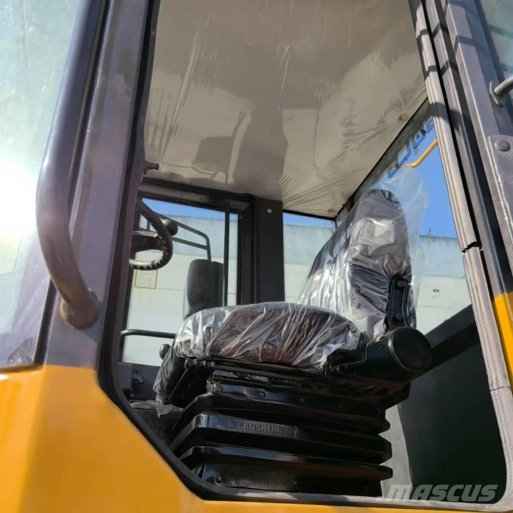 SDLG LG 936 L Gumikerekes homlokrakodók