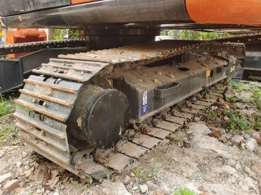 Hitachi ZX 120 Lánctalpas kotrók