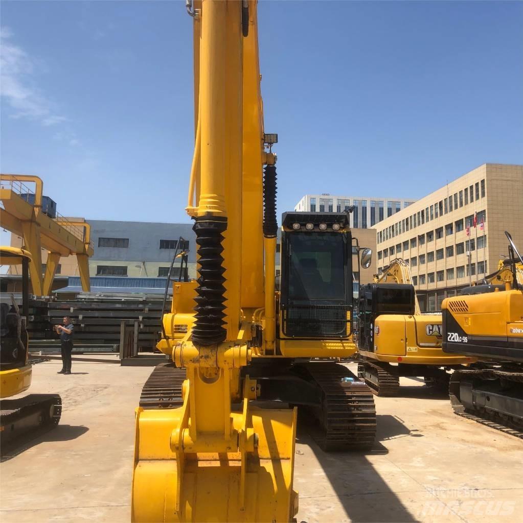 Komatsu PC200 Lánctalpas kotrók