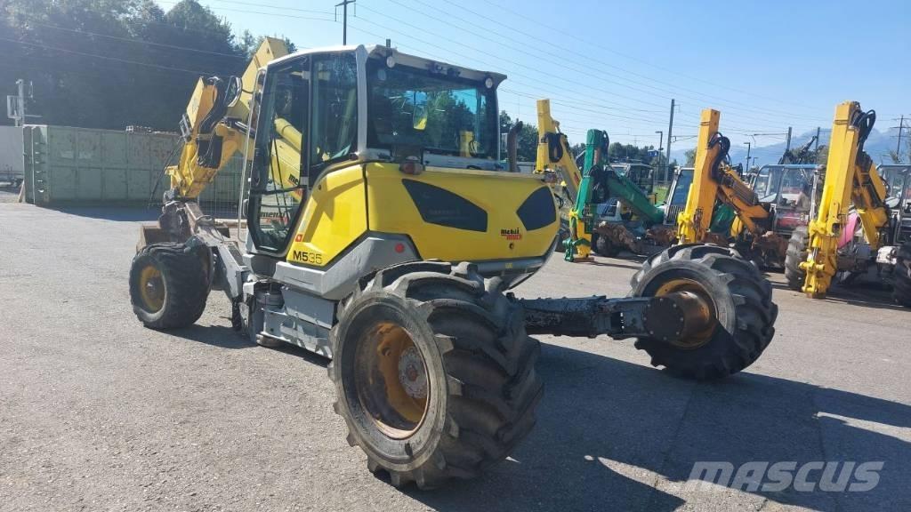 Menzi Muck M535 Gumikerekes kotrók
