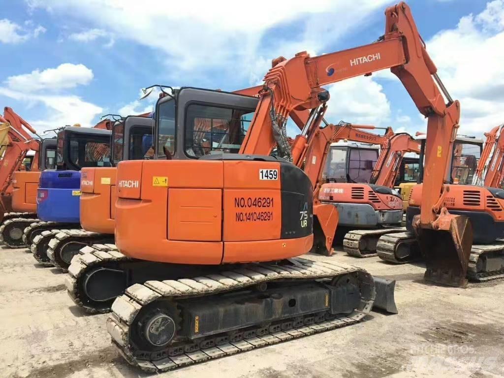 Hitachi ZX75 Lánctalpas kotrók