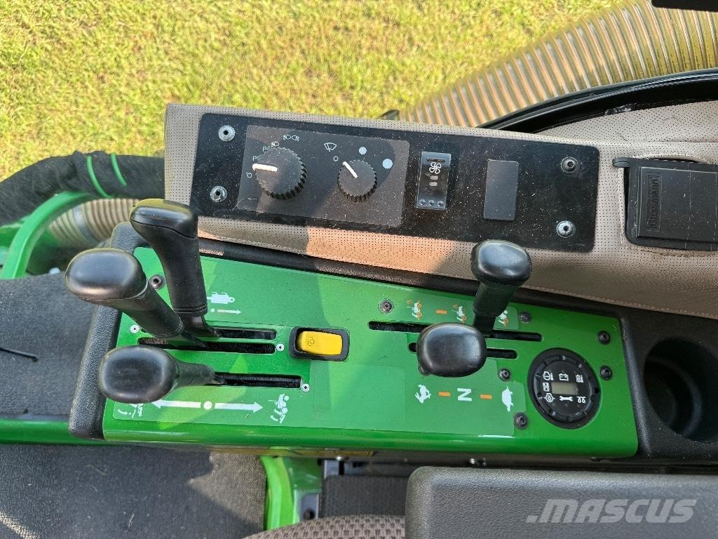 John Deere 1585 Golfpálya karbantartó gépek