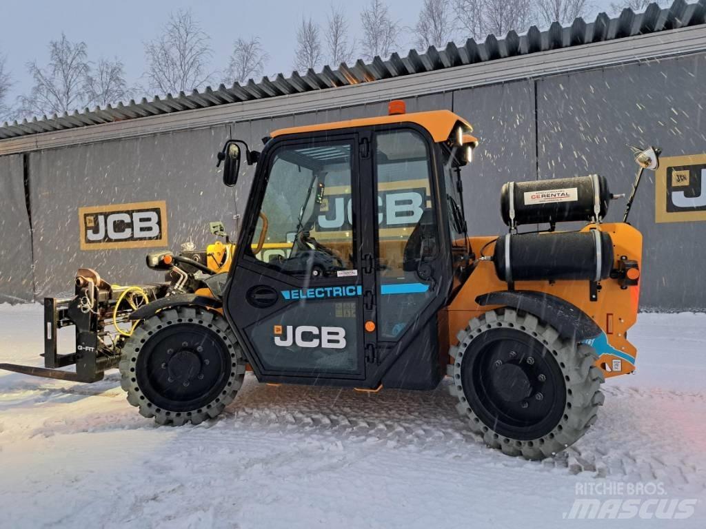 JCB 525-60E Teleszkópos rakodók