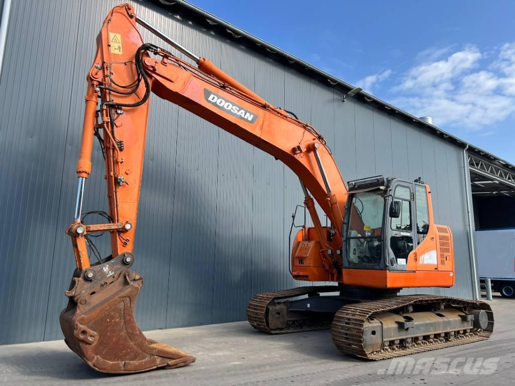Doosan DX235LCR Lánctalpas kotrók