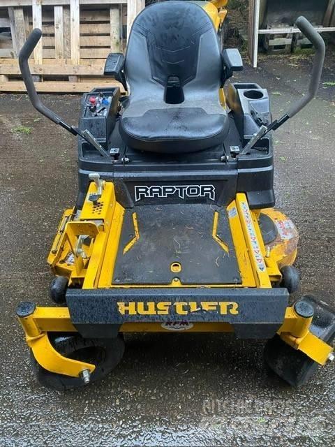 Hustler RAPTOR MOWER Ráülős fűnyírók