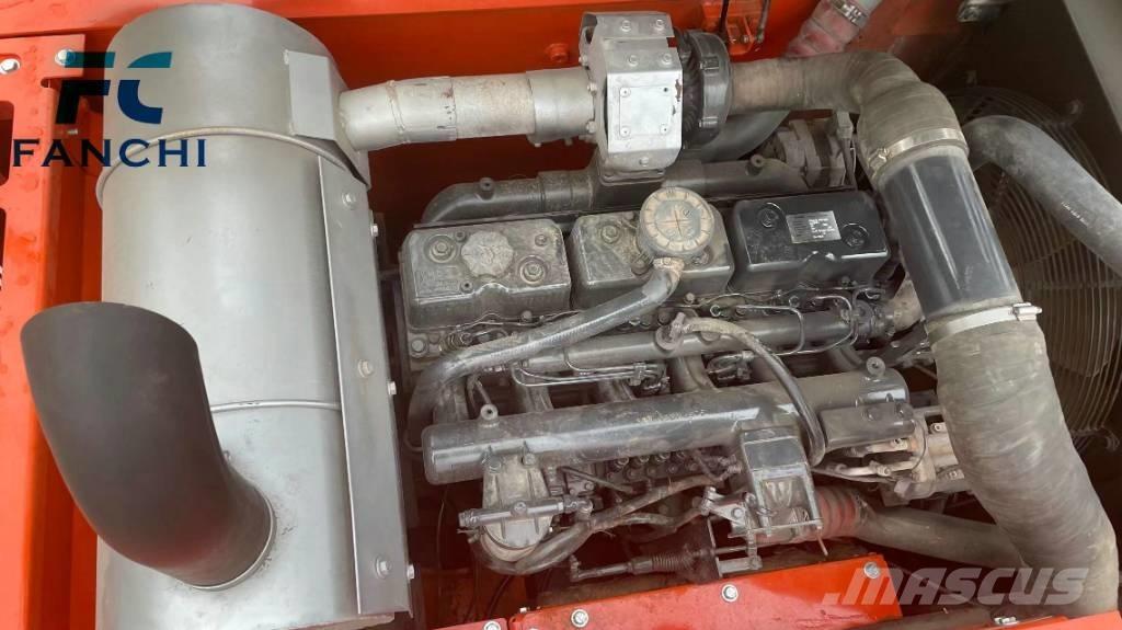 Doosan DX 300 LC LR Lánctalpas kotrók