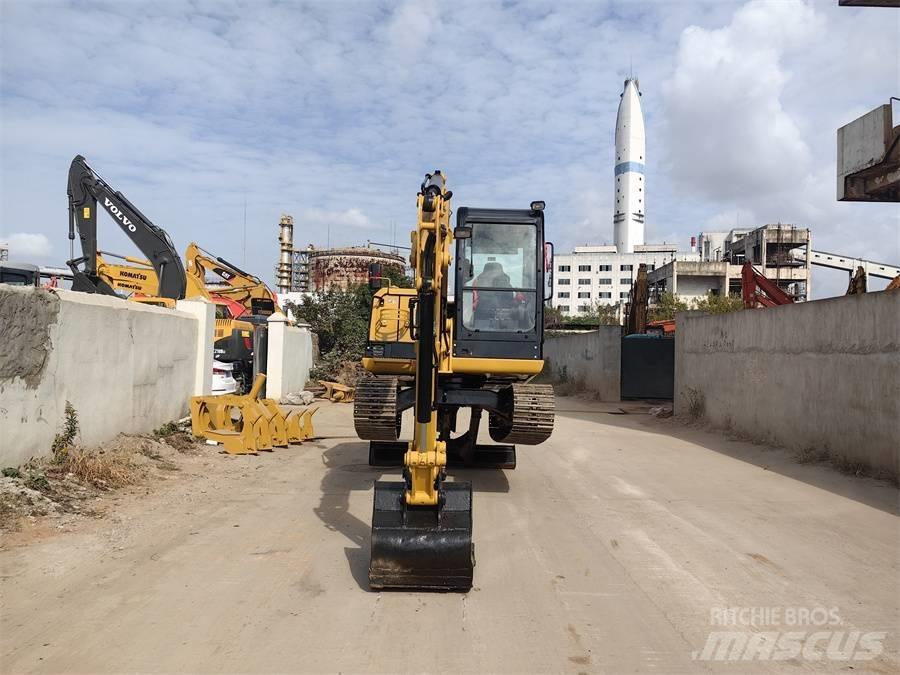 CAT 305.5E2 Lánctalpas kotrók