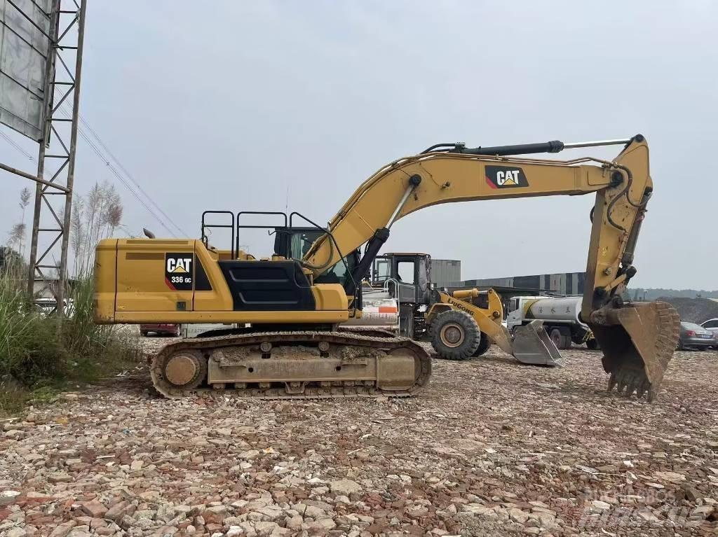 CAT 336 Lánctalpas kotrók