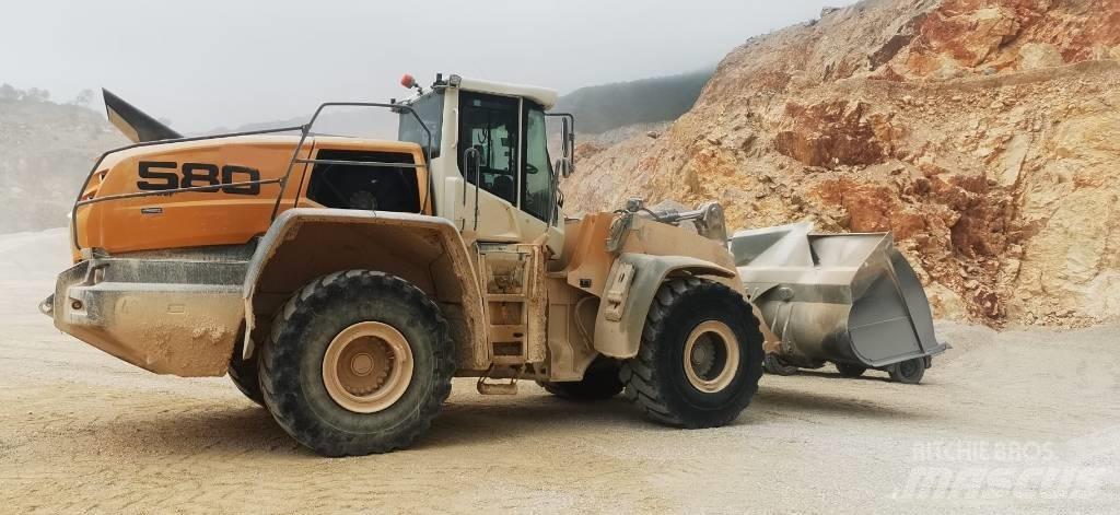 Liebherr L 580 Gumikerekes homlokrakodók