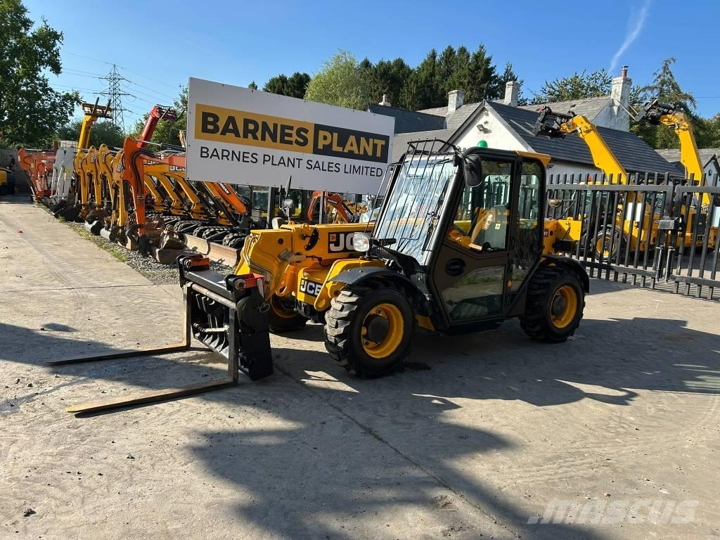 JCB 525-60 Teleszkópos rakodók
