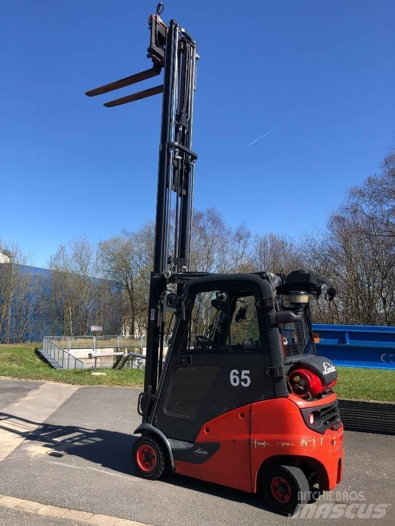 Linde H 16 T-01 Gázüzemű targoncák