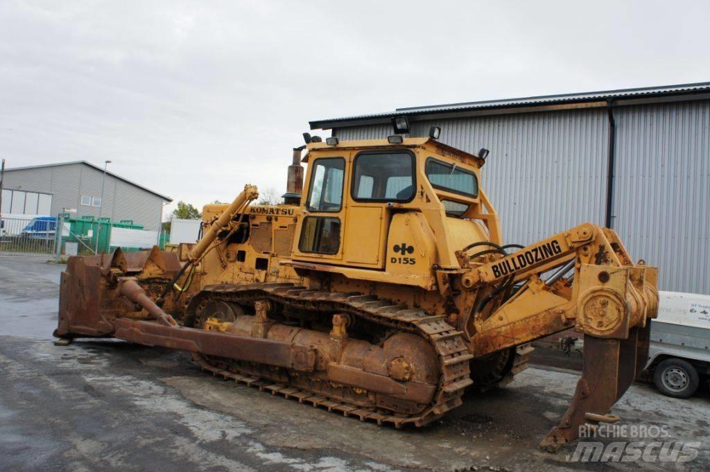Komatsu D155A-1 Dózerek