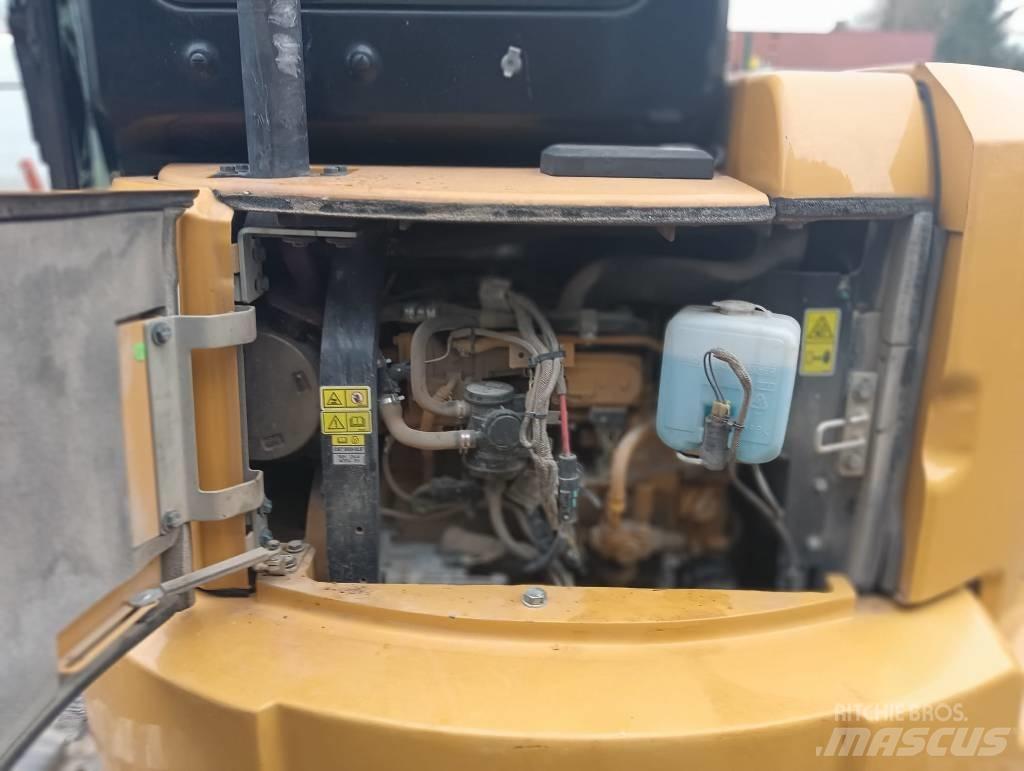 CAT 305 E CR Mini kotrók < 7t