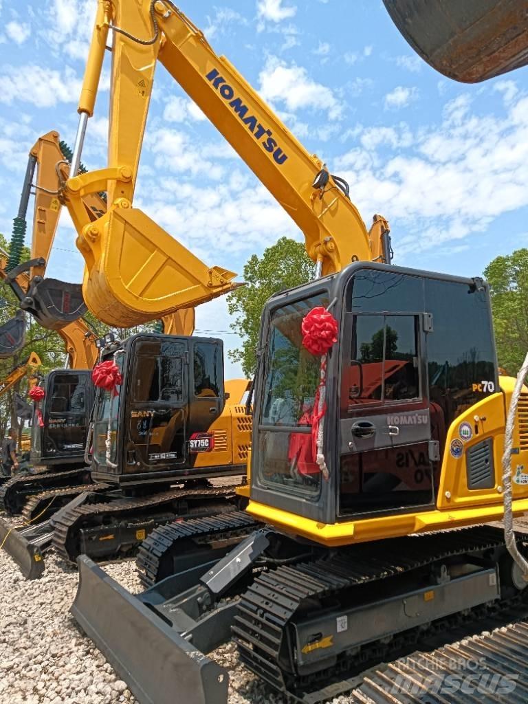 Komatsu PC 70 Mini kotrók < 7t