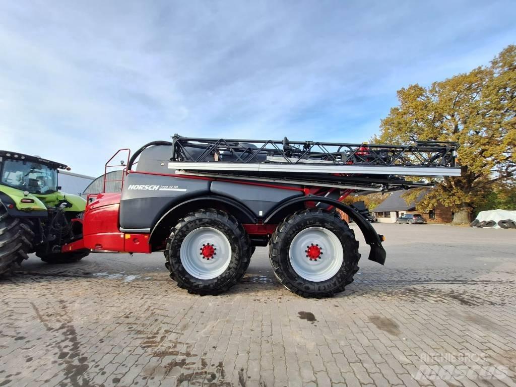 Horsch Leeb 12 TD Vontatott trágyaszórók