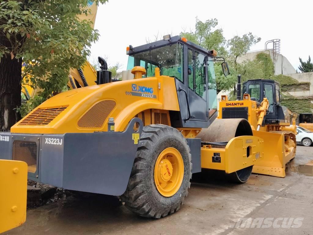 XCMG XS 223 J Egydobos hengerek
