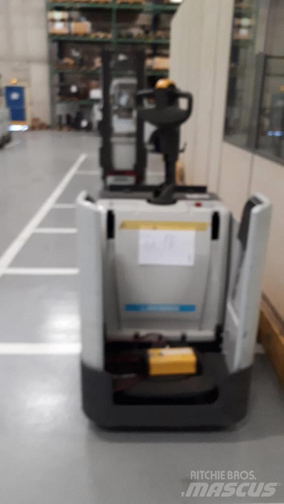 Atlet PMR 200 Vezetőállásos alacsony emelőkocsi