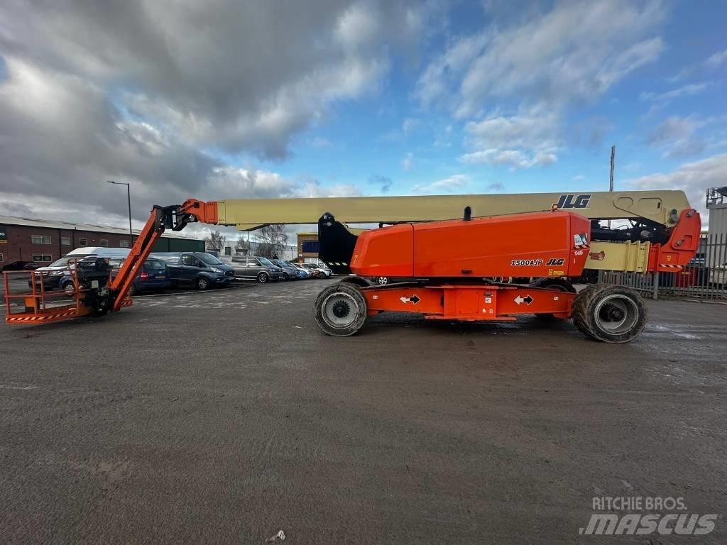 JLG 1500AJP Karos emelők