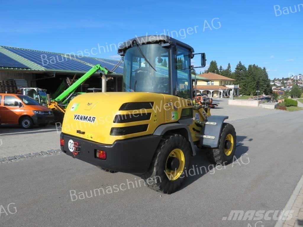 Yanmar V 80 Gumikerekes homlokrakodók