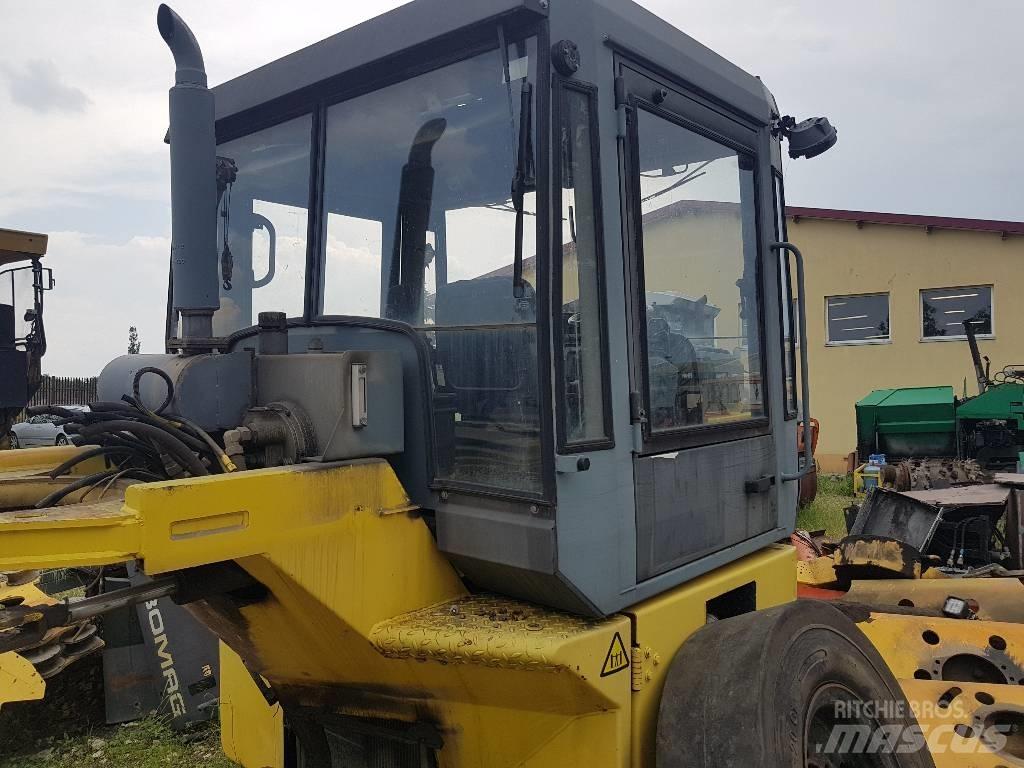 Bomag BW 184 AD Vezetőfülke és belső tartozékok