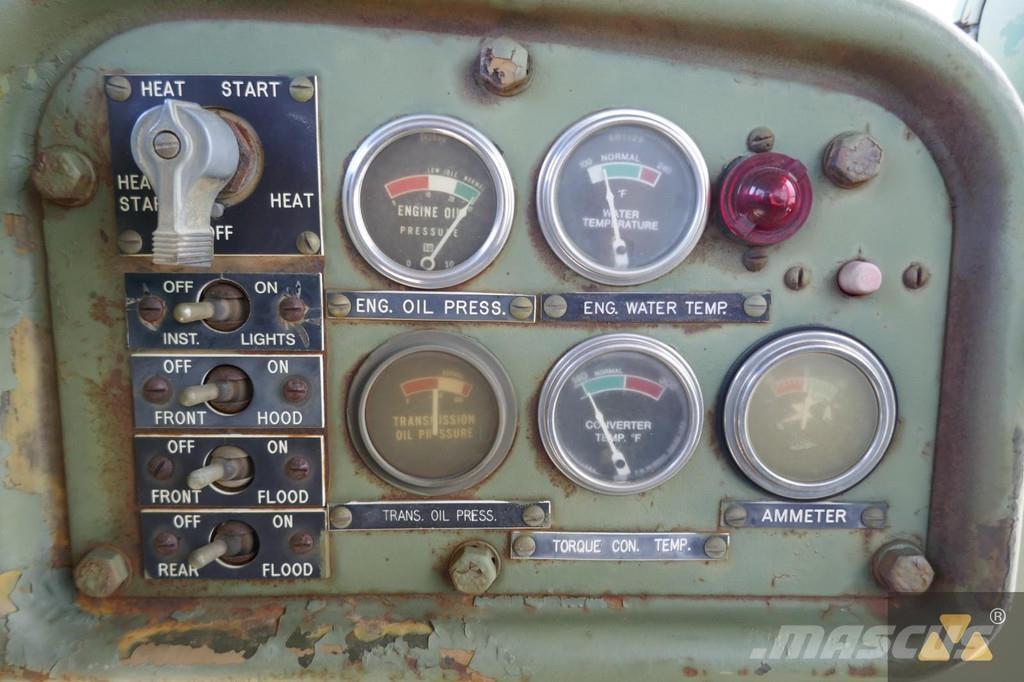 CAT D7F Ex-army lánctalpas dózerek