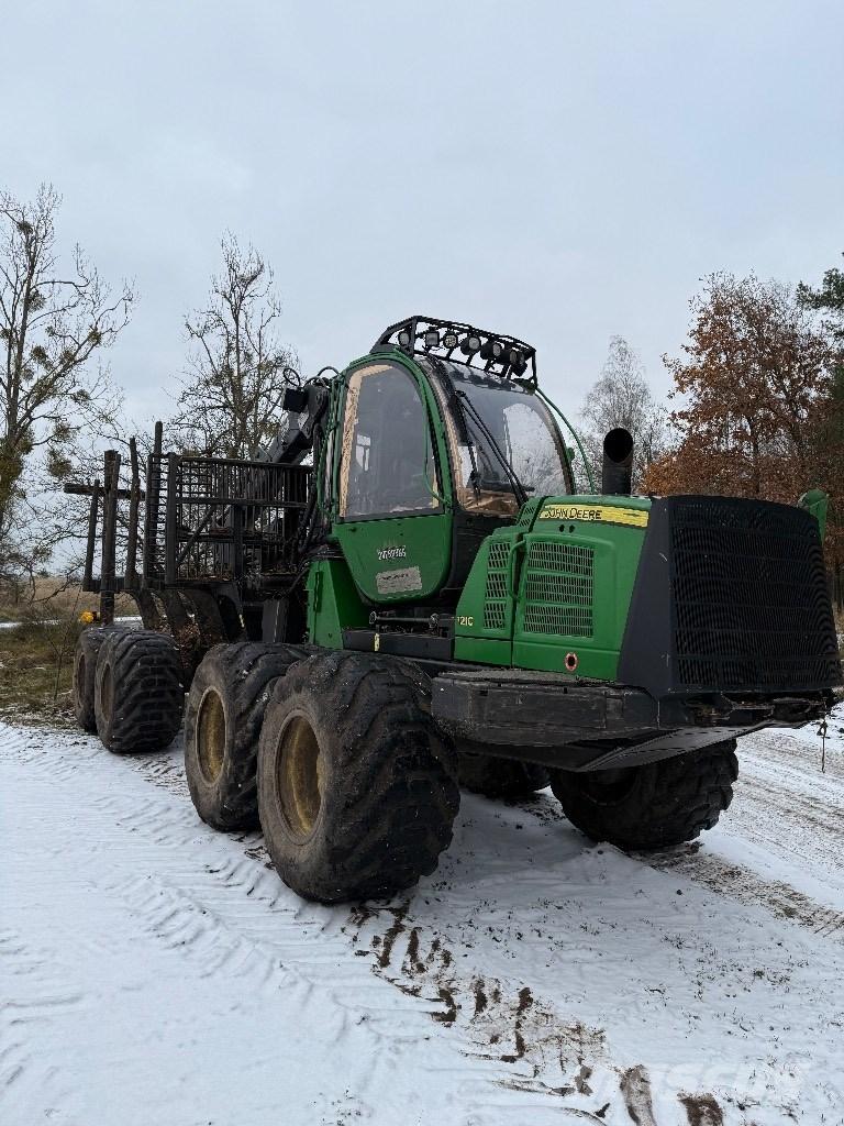 John Deere 1210 E Kihordók