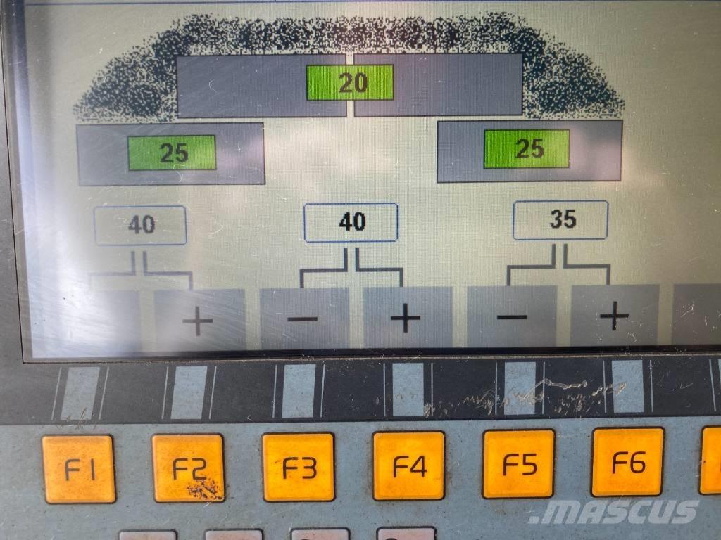 Volvo P7820C Aszfalt terítõ gépek