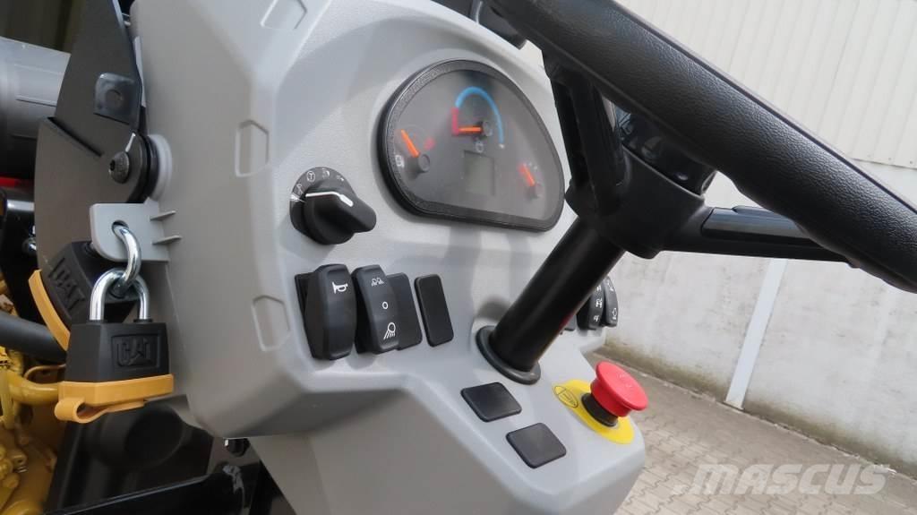 CAT CB4.0 Ikerdobos hengerek