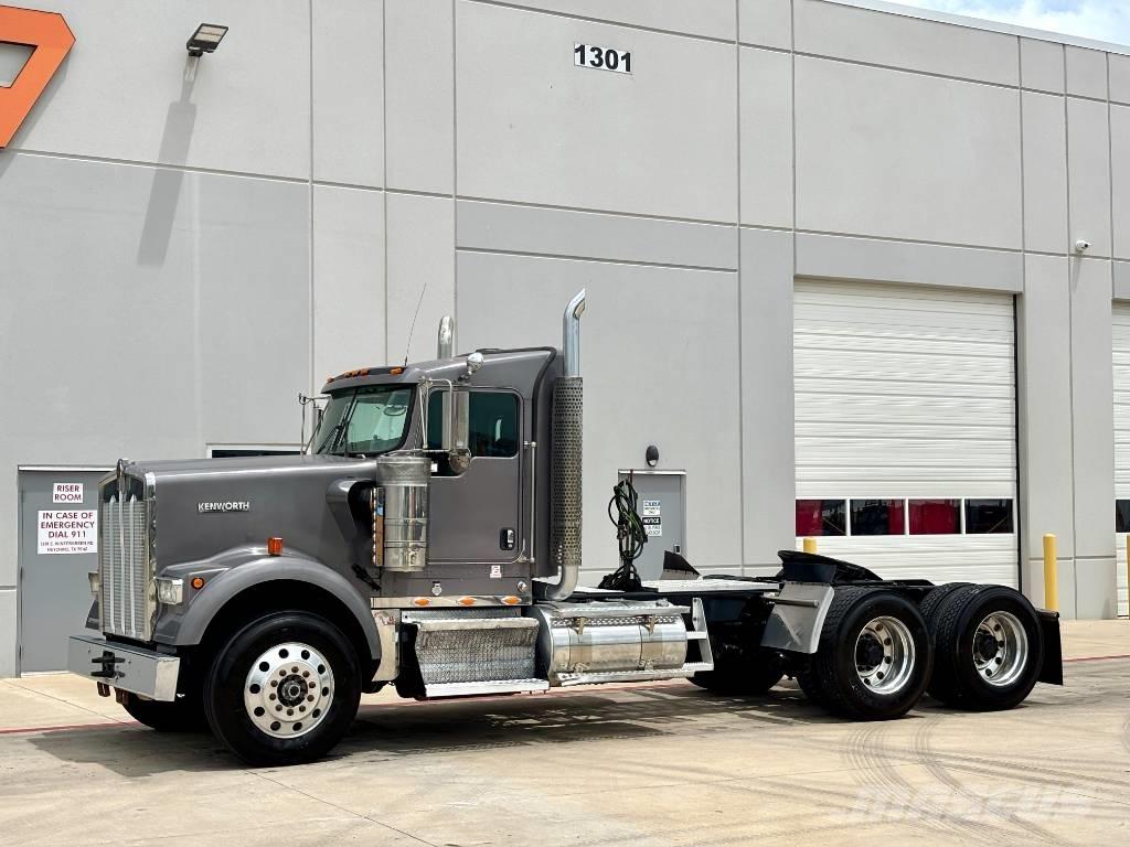 Kenworth W 900 Nyergesvontatók
